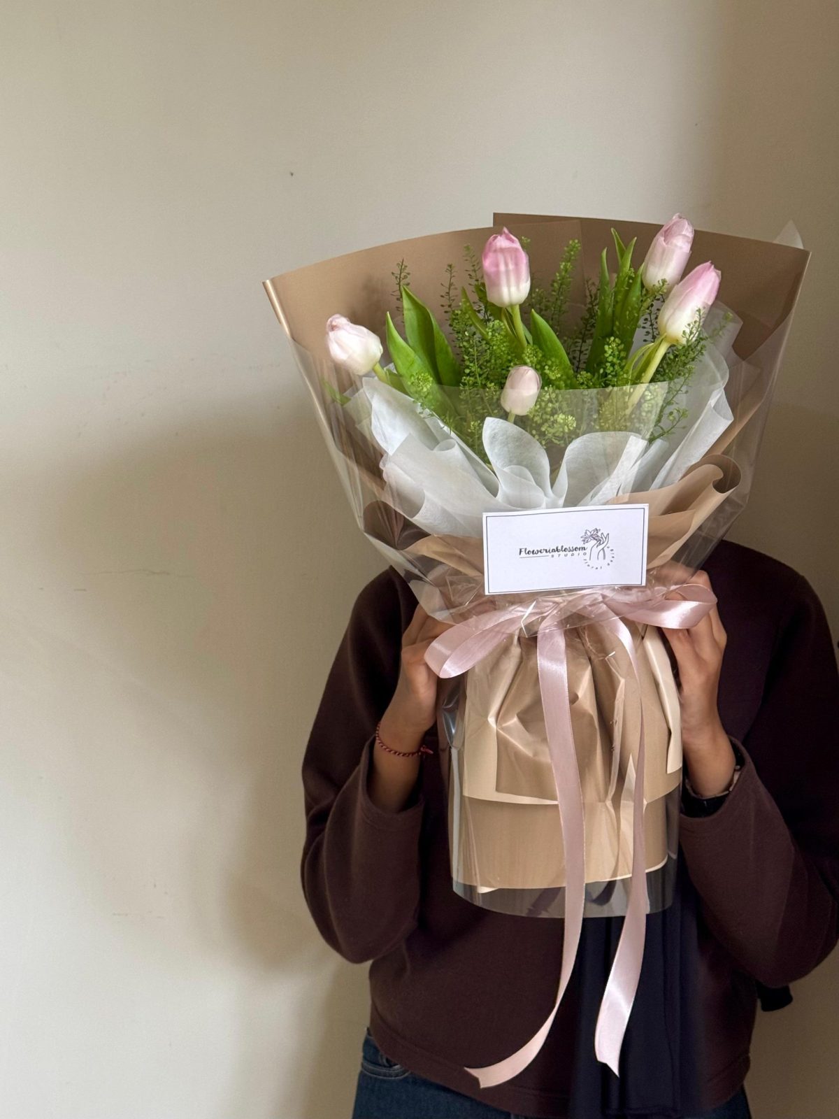 5 stems of tulip (with filler) view 4