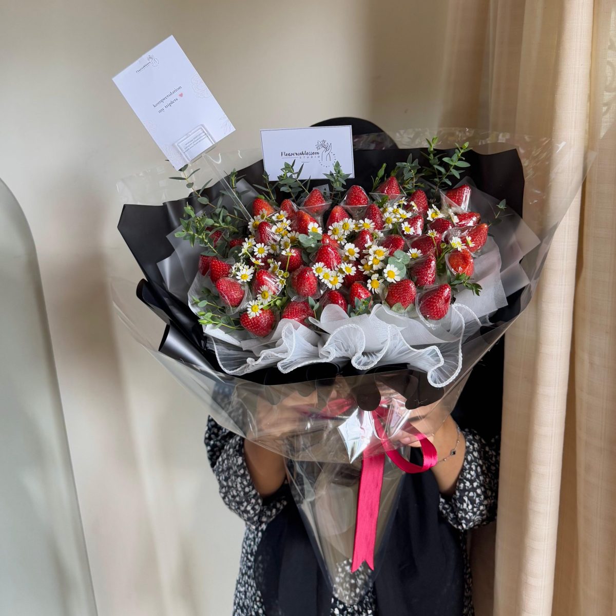 Strawberry bouquet view 3