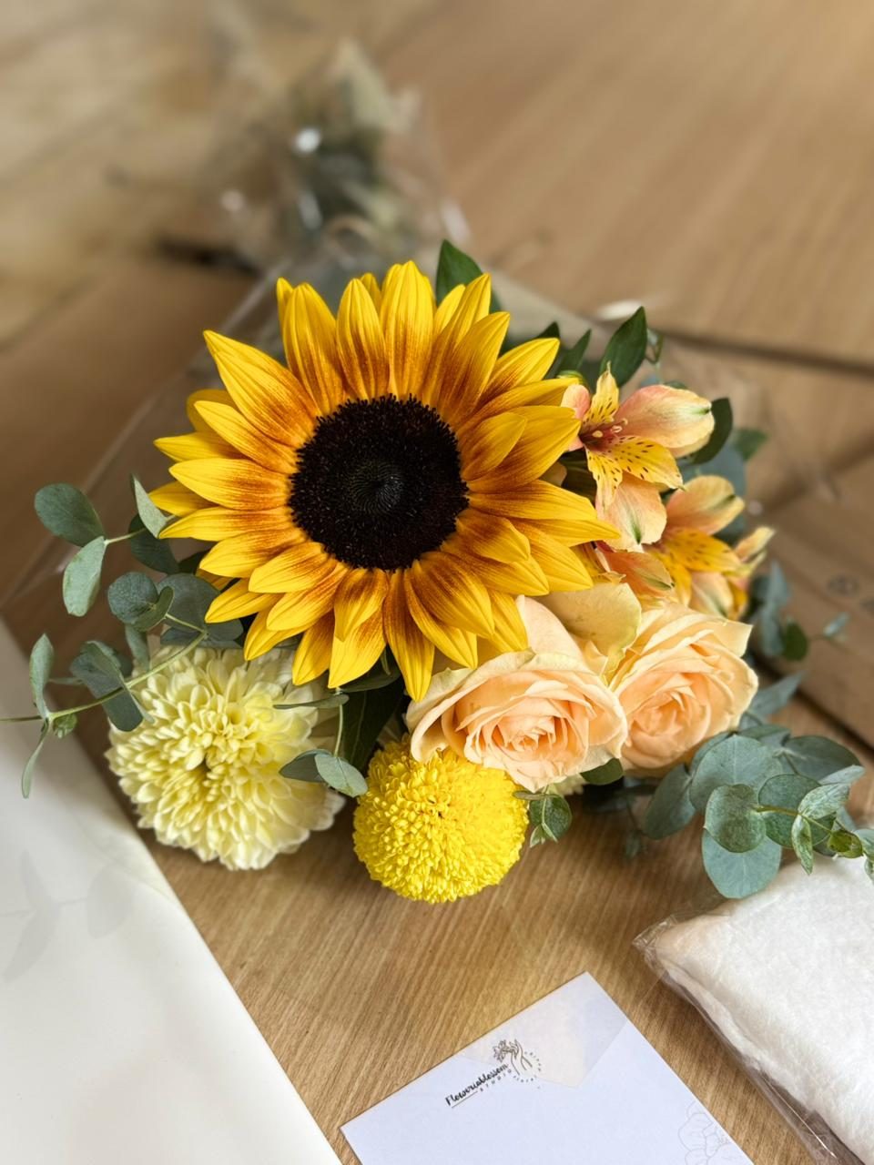 Sunshine Bloom "Package" view 3