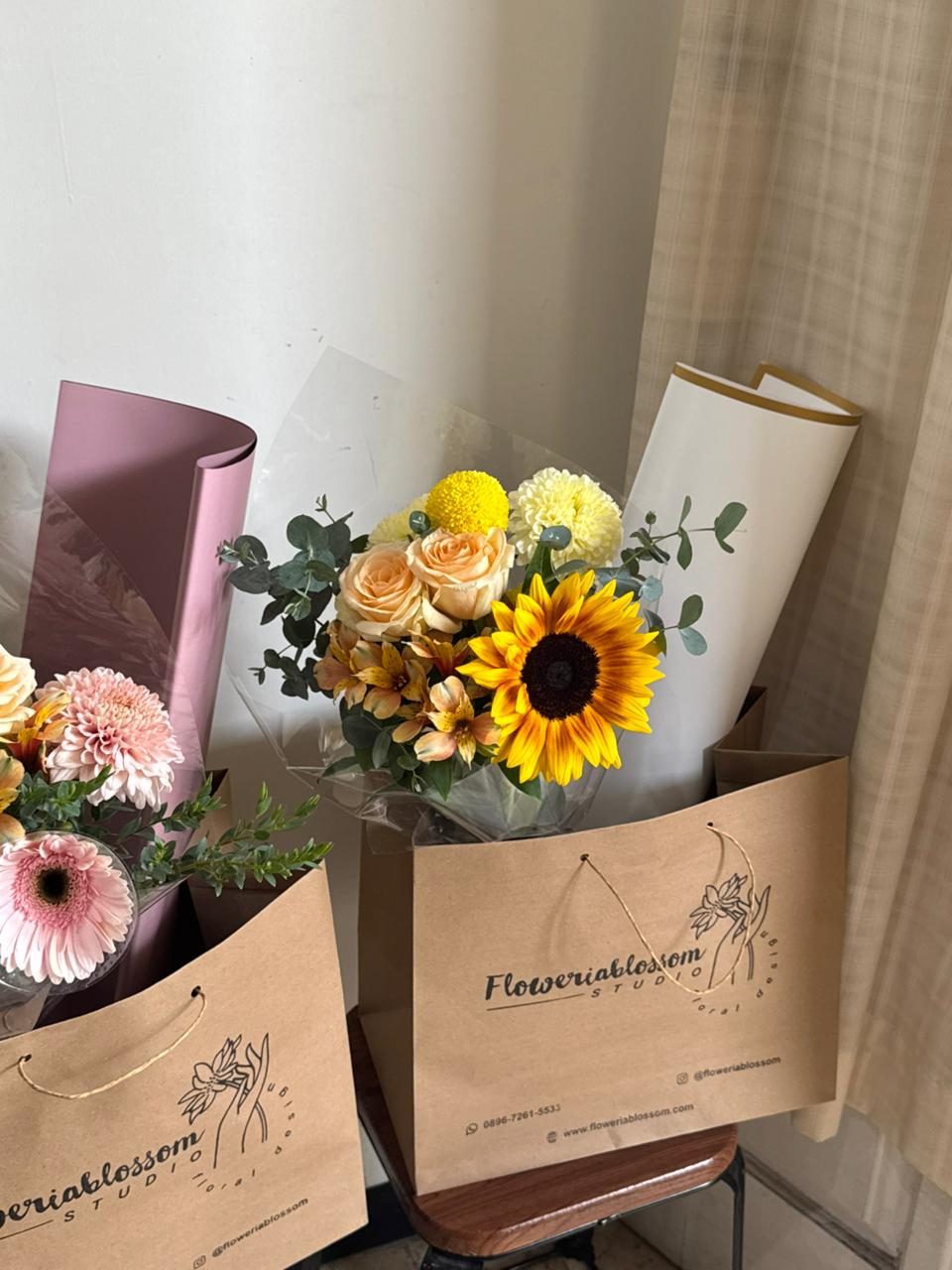 Sunshine Bloom "Package" view 4
