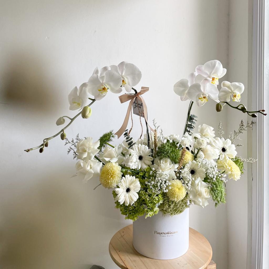2 Stem of Orchid Plant with Fresh Flower Arrangement bouquet