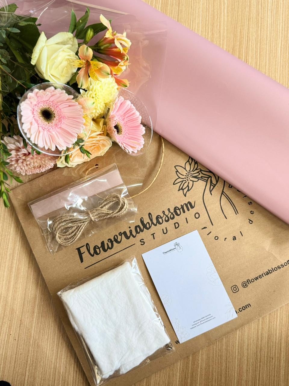 "Bloomé Pastel" Package