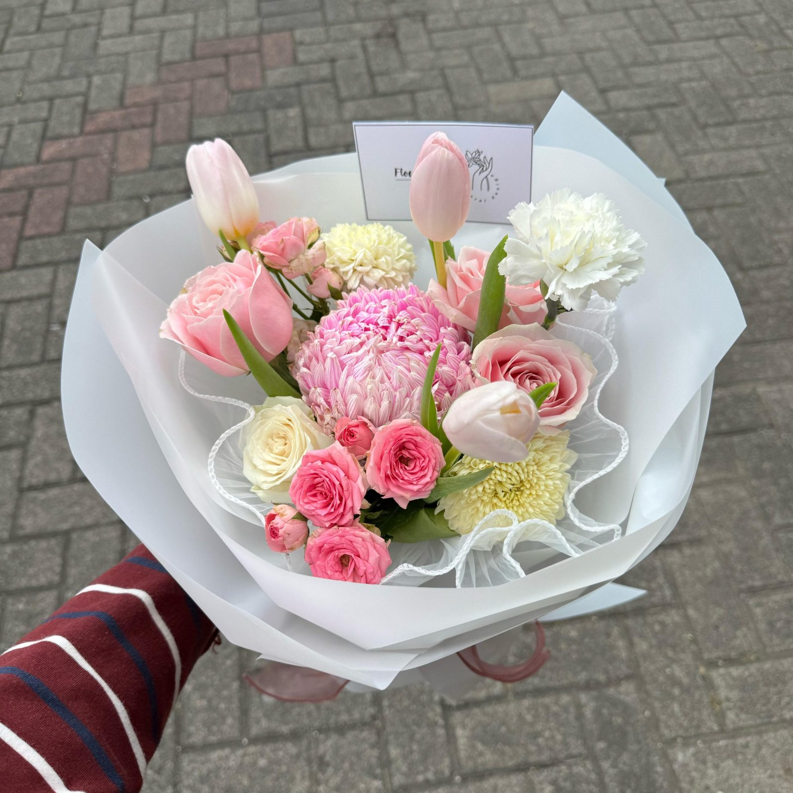 Dazzling tulip bouquet