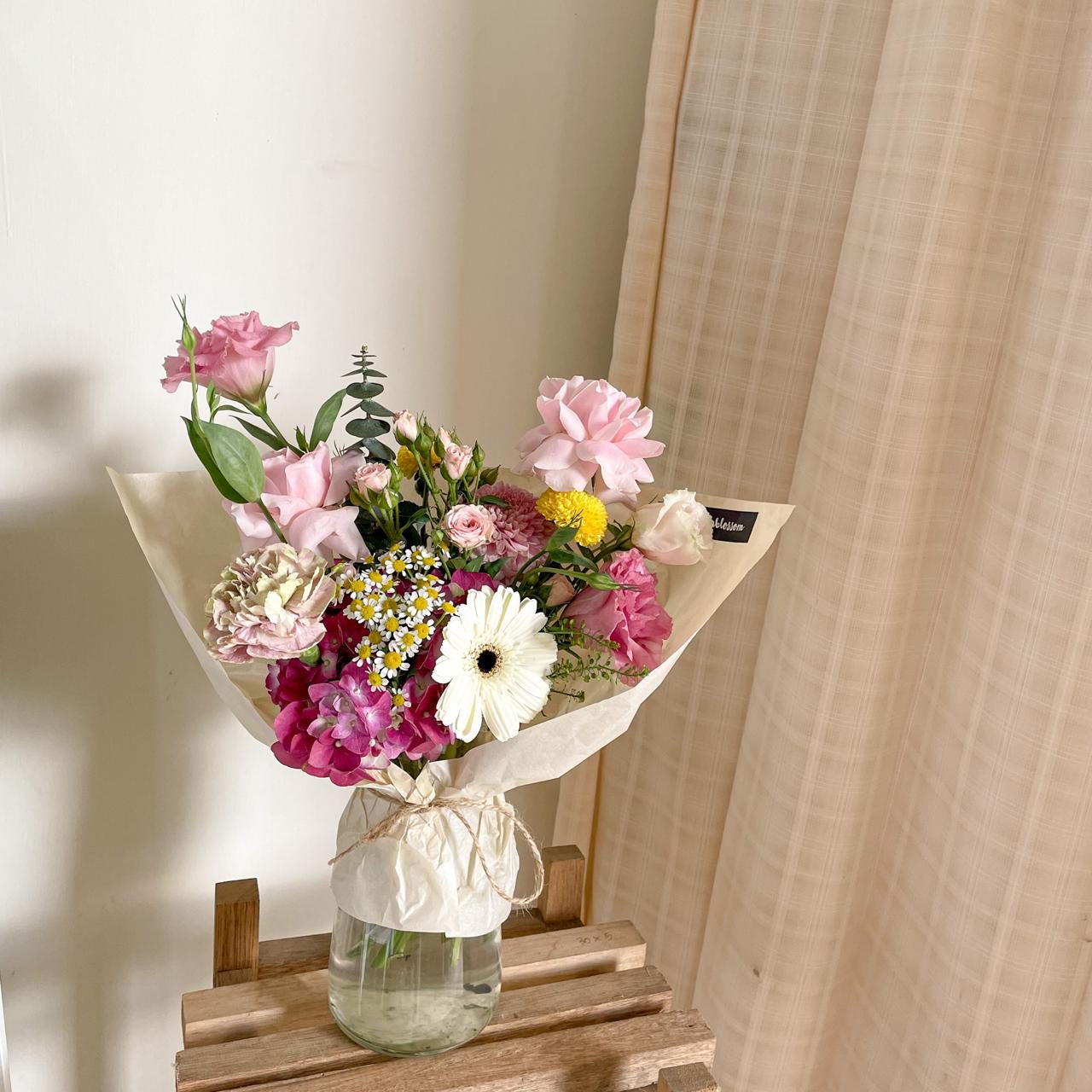 Enchanted Flower Vase bouquet