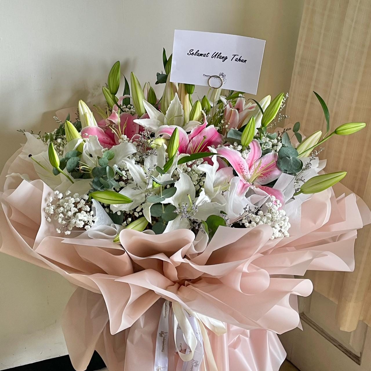 Giant lily bouquet