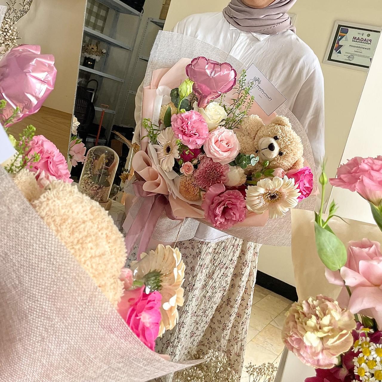 Livy Flower Bouquet bouquet