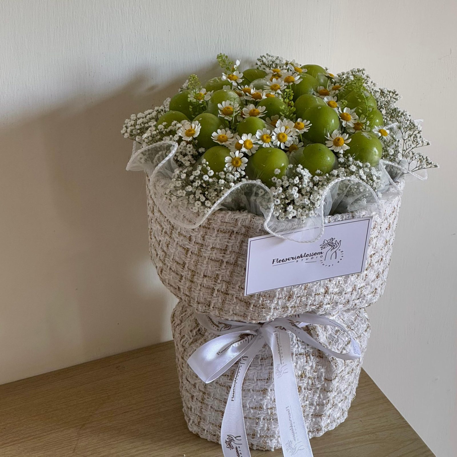 Muscat (tweed fabric) bouquet